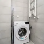 Bpr Chic White With Terrace & A/c & Garage شقة *
