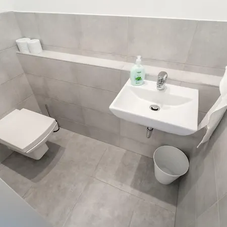 Daire Bpr Chic White With Terrace & A/c & Garage