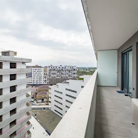 Bpr Chic White With Terrace & A/c & Garage * Budapeşte