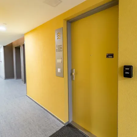 Daire Bpr Chic White With Terrace & A/c & Garage