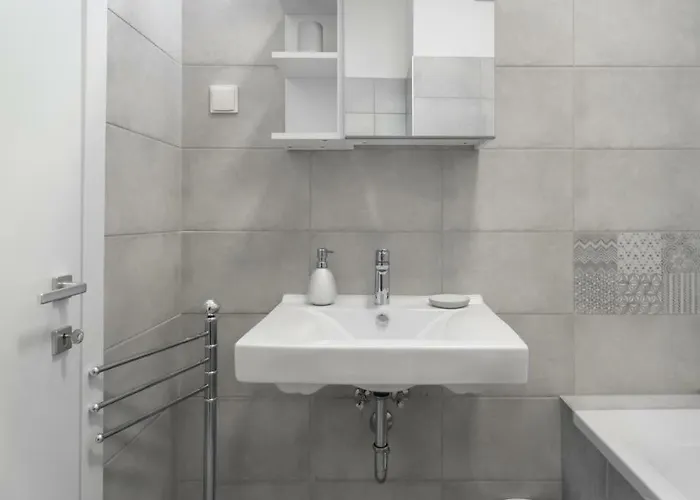 Bpr Chic White With Terrace & A/c & Garage アパート ブダペスト